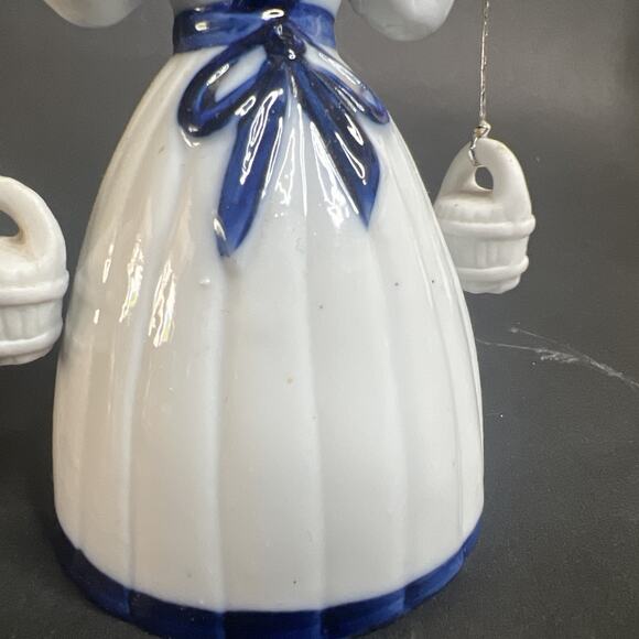 Dutch Girl Bell – 5.5″ Porcelain Figurine Blue White Delft Style Holland VTG - Picture 4 of 11